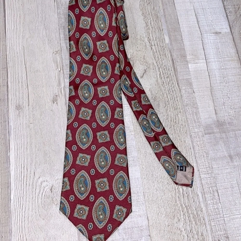 CHRISTIAN DIOR paisley silk tie
